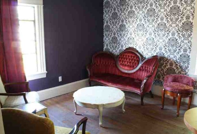 Beech St. Parlor