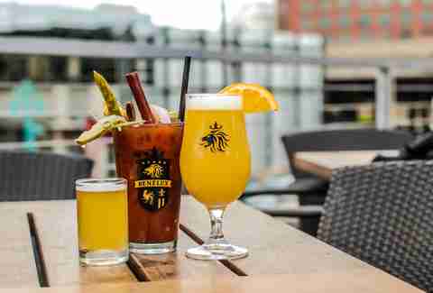 cafe benelux
