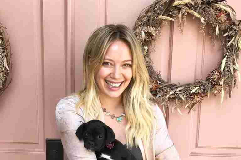 Hilary Duff adopts a puppy