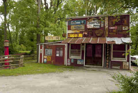 Clifton Gorge Antique Gas Station