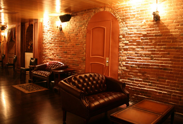 The Brahmin American Cuisine & Cocktails