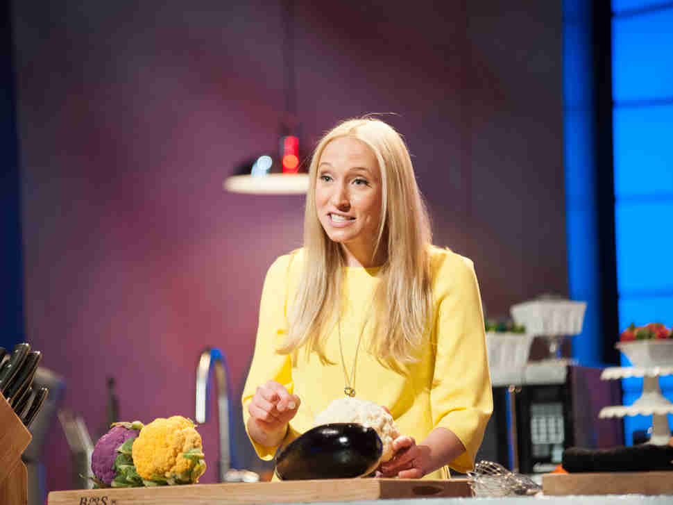 nikki dinki food network star