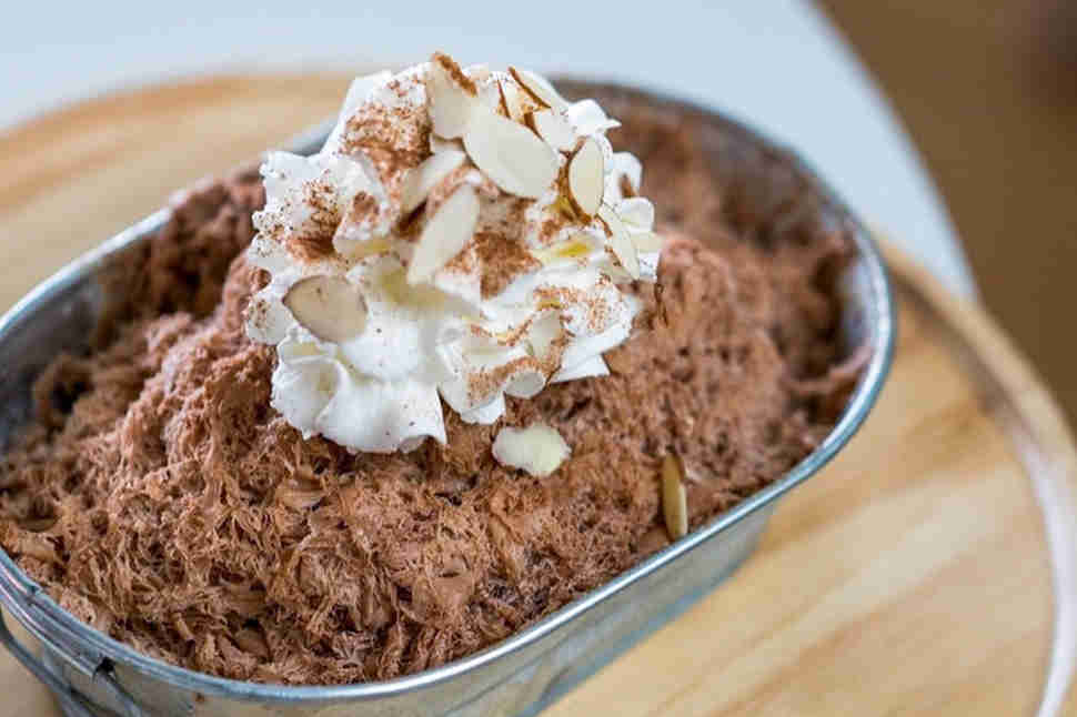 I am a Frozen Dessert Cafe