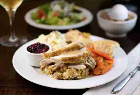 what's open on Thanksgiving