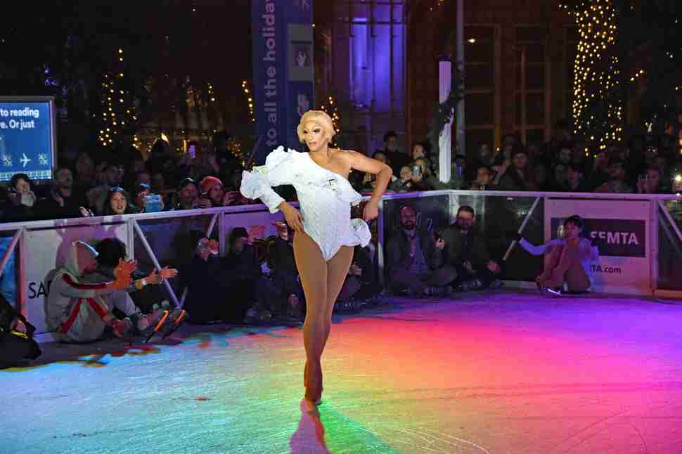 Drag Queens On Ice