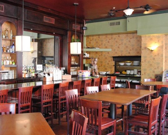 A tropical drink'd revival of the last cool bar in Old City