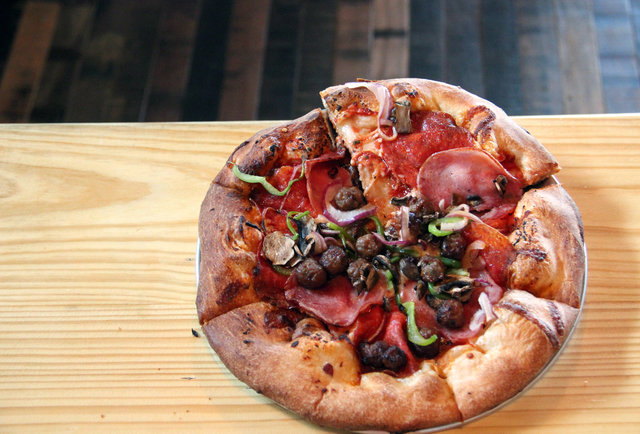 Pinthouse Pizza