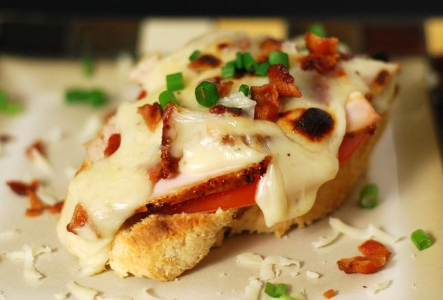 33) Kentucky Hot Brown