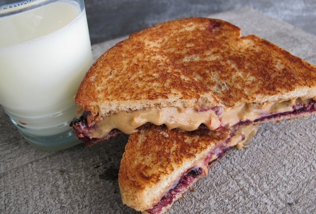 26) PB&J
