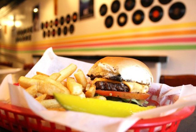 Classic drive-in fare in Sweet Auburn