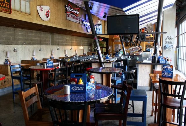 Twisted Root Burger Co. - SMU