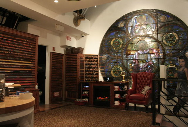 A DC haberdasher arrives in NY