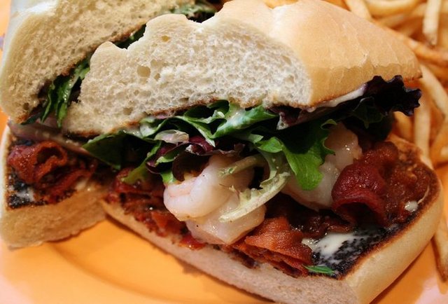 A break-out casual cafe from a long-time resto vet