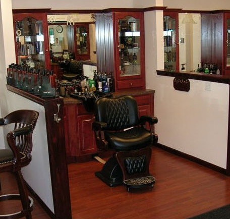 Roosters Men's Grooming Center