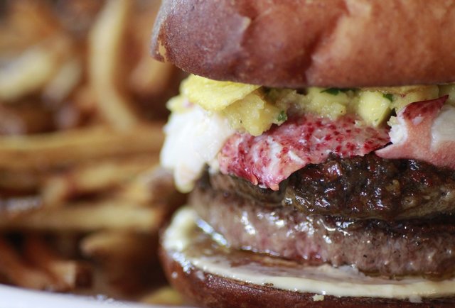 Burnside's Ultimate Burger, PDX