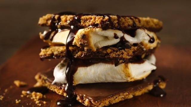 Food and Drinks Made of S'mores