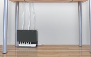 Plug Hub