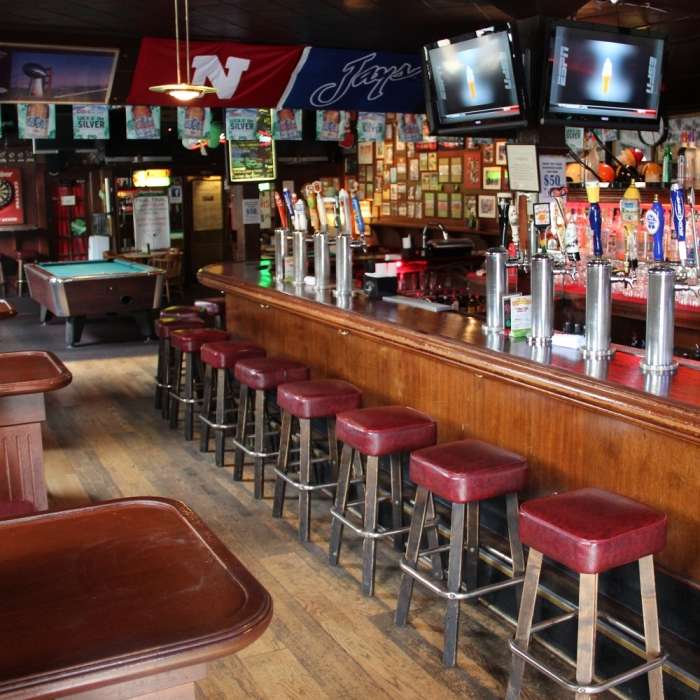 Wonder Sports Bar Drink Thrillist Seattle