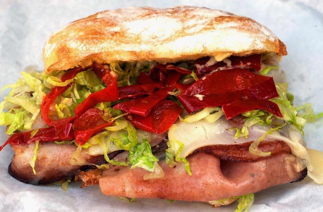 Lardo's Super Bowl Throwdown