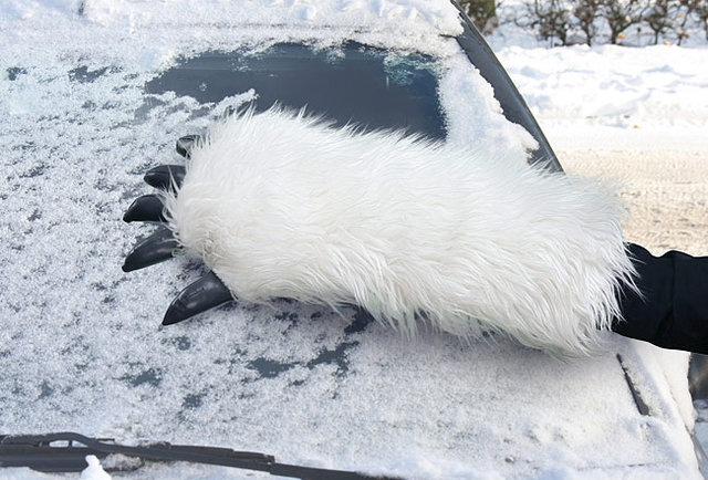 Star Wars Severed Wampa Arm Ice Scraper