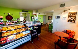 B Sweet Coffee Shop 