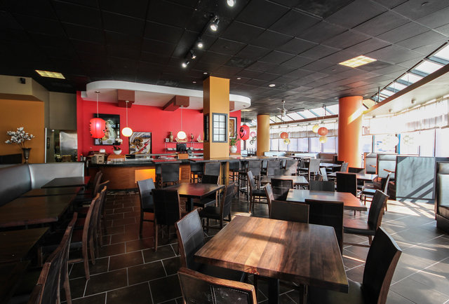 Red Parrot Asian Bistro