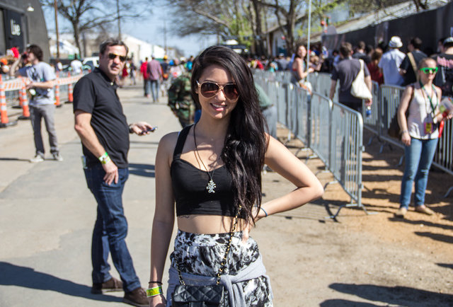 Hot Girls at SXSW, Standing in Line