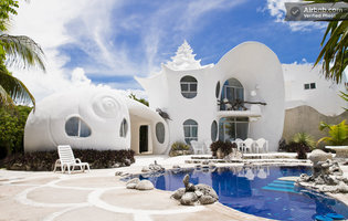 Airbnbest: The Seashell House