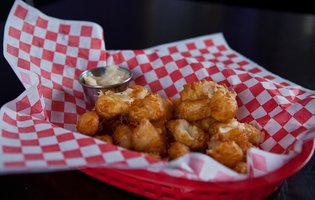 Lost Lake Cafe & Lounge