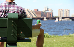 Boston's beer experts tell you the top beers to drink in the sun 