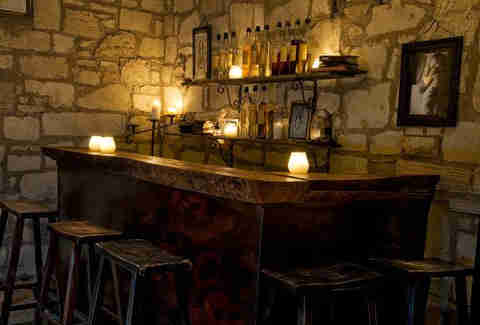 Bar Ilegal in Austin Texas