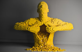 Art of the Brick 