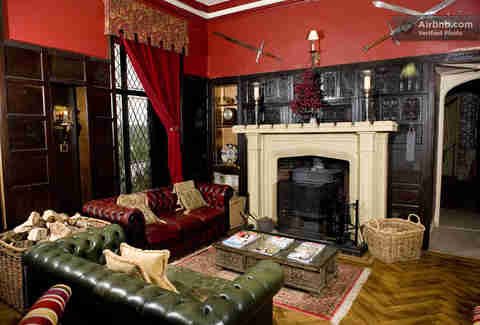 Airbnbest: Augill Castle Swords