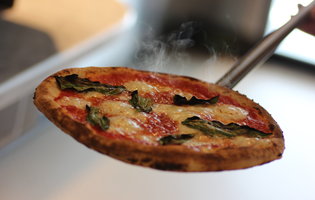 The Frasca team needs ONLY 120 SECONDS to make your next pizza