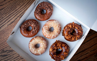 Bacon butterscotch donuts & honey-glazed fried chicken