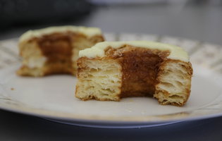 Dominique Ansel's latest cronut creation? Lemon-maple. Now line up.