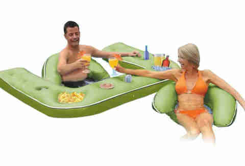 A floating bar is what makes love possible