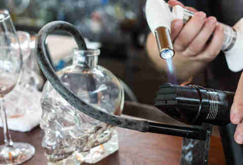 El Monumento smoking gun tequila