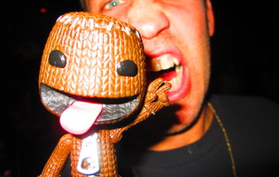 Sackboy goes to the Marilyn Manson concert