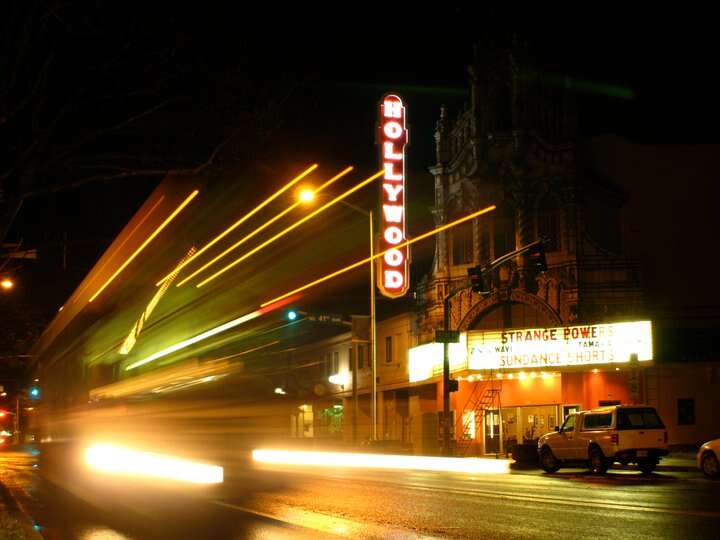 Movie Theatre Where You Can Drink Guide To Movie Theaters That Serve Alcohol Thrillist