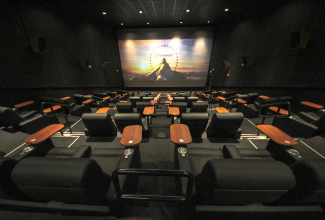 Movie Theatre Where You Can Drink Guide To Movie Theaters That Serve Alcohol Thrillist