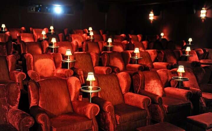 Movie Theatre Where You Can Drink Guide To Movie Theaters That Serve Alcohol Thrillist