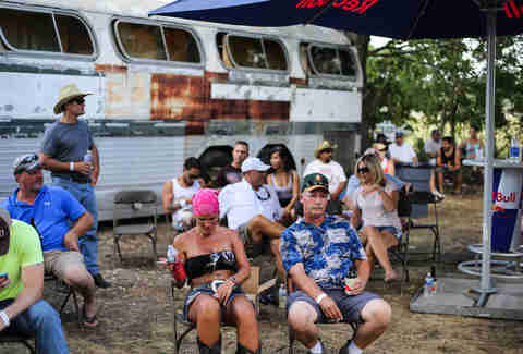 Bikinis, TX crowd
