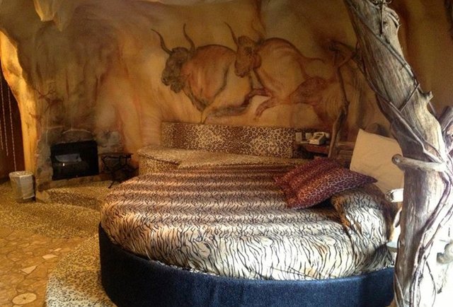 Themed Hotel Rooms Weirdest Themed Fantasy Suites In Nj Feather Nest Inn Thrillist