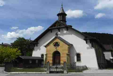 The Franco-Swiss Absinthe Trail
