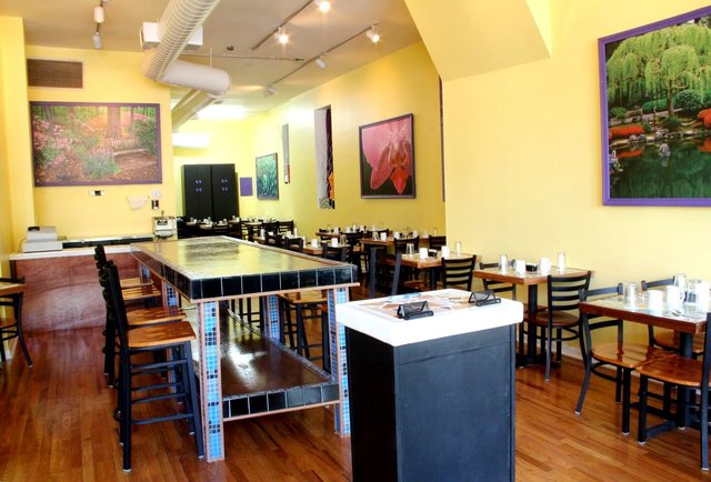 Big-time brunching on Lincoln