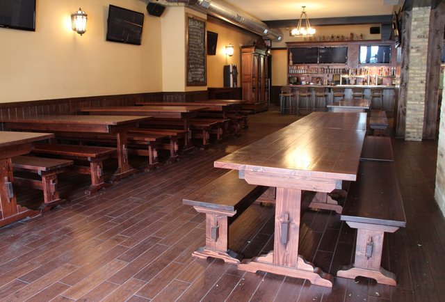 A German beer hall returns to Lincoln Park