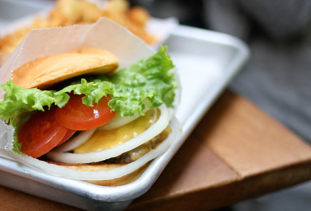 NYC's burger paradise makes its long-awaited debut