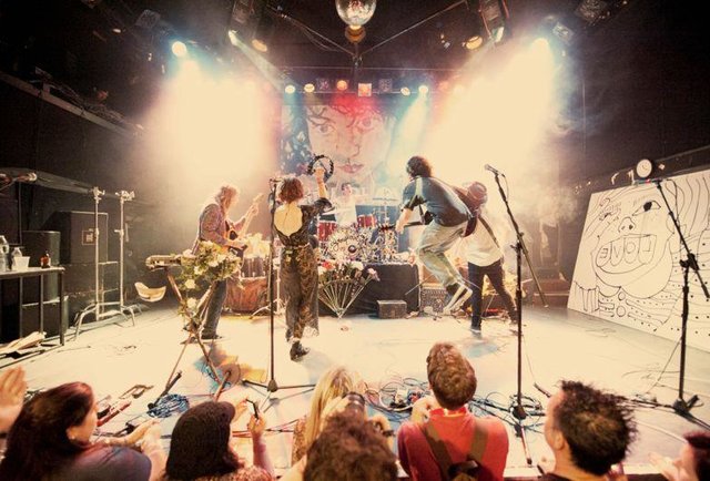 GroupLove