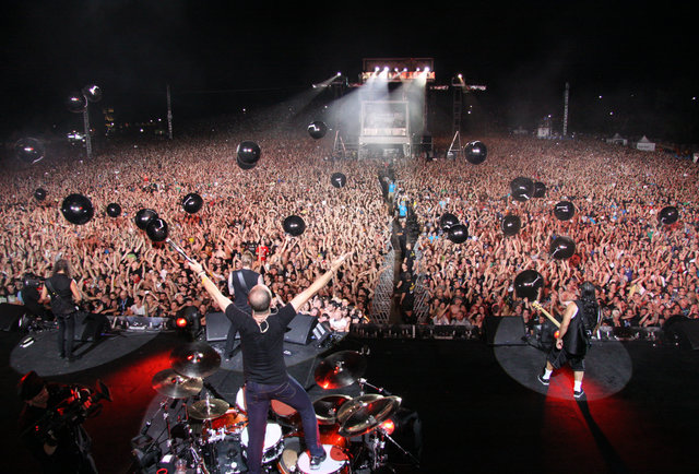 Bonnaroo just peed its pants